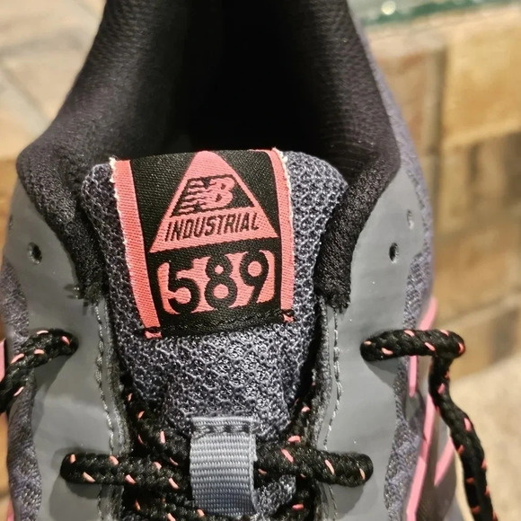 New Balance Composite Toe 589 Shoe - Wmns Sz 11 Grey / Pink #WID589T1 - Picture 7 of 9